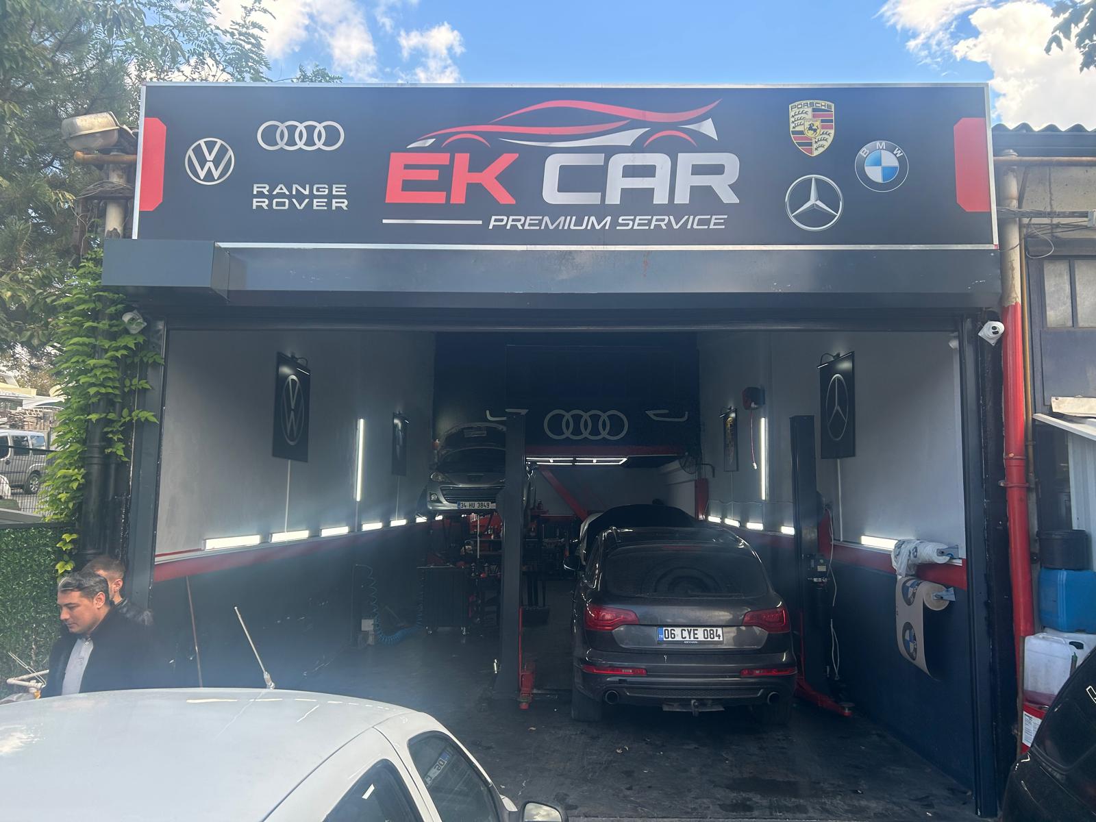 EK CAR