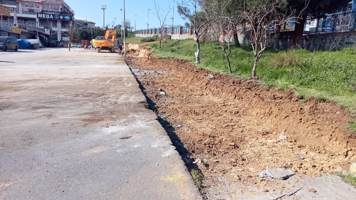12.BLOK KARŞISINA OTOPARKLANDIRMA ÇALIŞMAMIZ BAŞLADI...