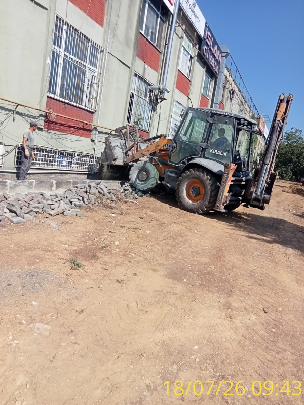 13/A BLOK OTOPARK DÜZENLEME ÇALIŞMALARI DEVAM EDİYOR